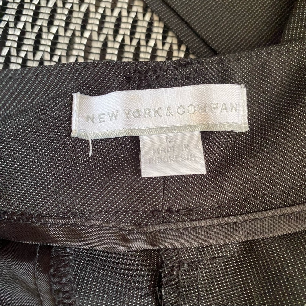 New York & Company Black Slacks, Size 12 - Item 0243 - Picture 3 of 4